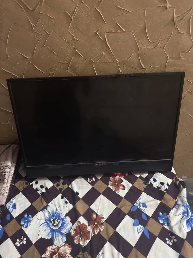 Noble Led 32” + Android box 0