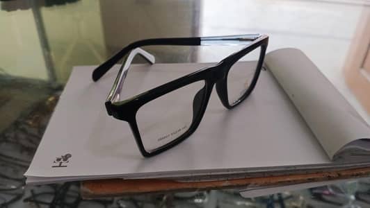 Eye glasses