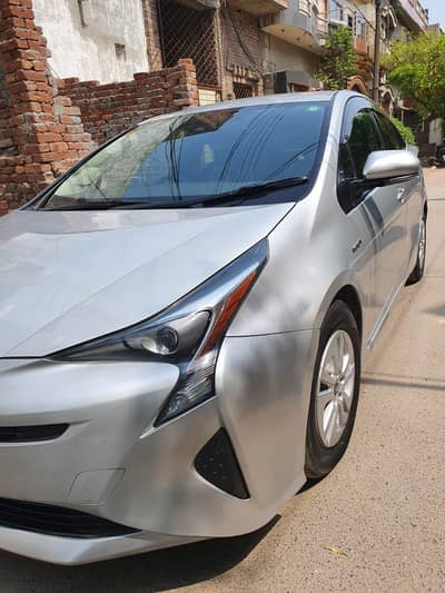 Toyota Prius 2018 / 2023 S Safety package 4.5 Grade