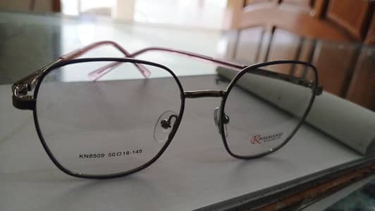 Eyeglasses