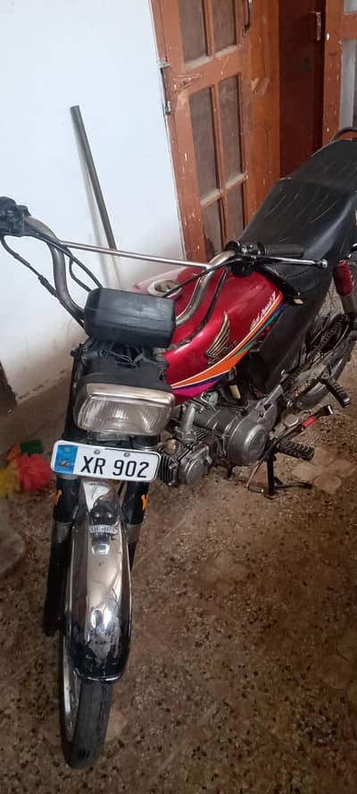 Hondo motorcycle CD 70