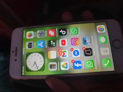 iPhone 8 64GB Non PTA factory unlocked