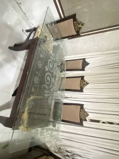 6 seater Dining Table urgent sale