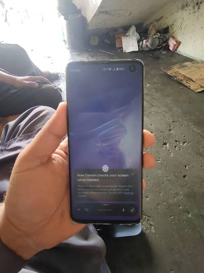 DOCOMO arrows F51A 5G