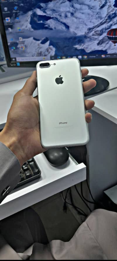 iphone 7 plus 32gb/nonpta 10/9 condition