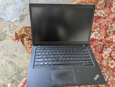 lenovo T470s  i7/7 8gb ram 128gb ssd