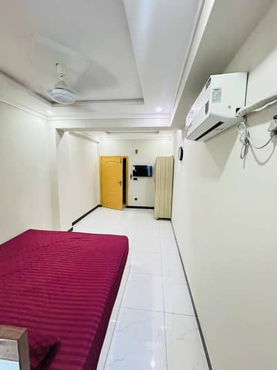 Apartment,Rooms Available for Rent Near Expres High Way islamabad