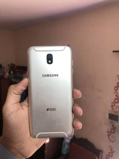 Samsung Galaxy J7 pro