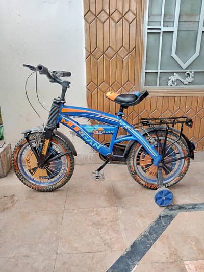 Condition 10/10 Used less than one month  Brand new