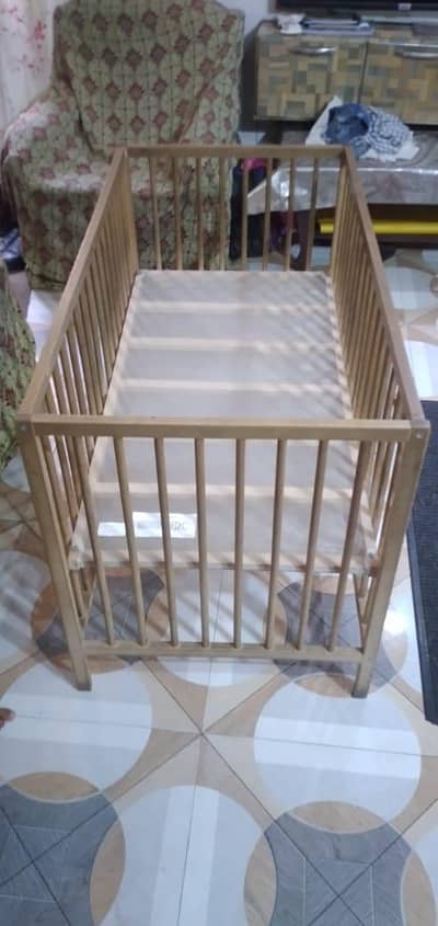 Ikea baby crib/ baby cot / baby  bed