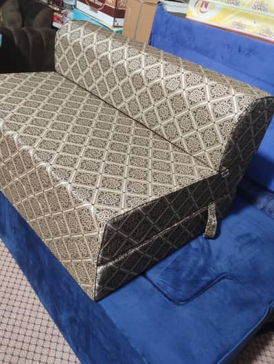 SOFA COME BED Jumbo FOAM MORE DETAILS ON INBOX