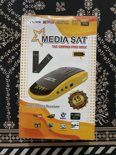 Dish + Receiver (MEDIA SAT T12 Grand Pro Max)