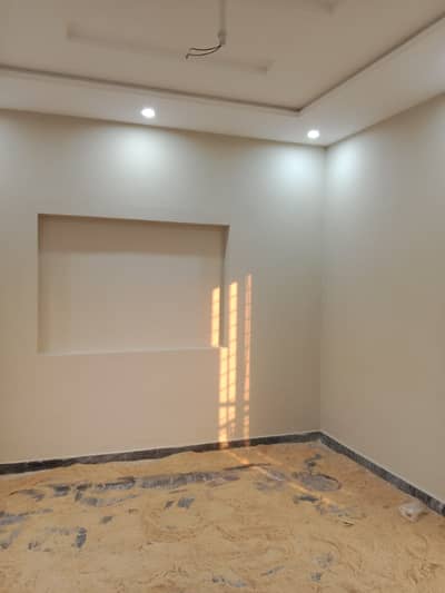 3 MARLA LOWER PORTION FOR RENT WITH GAS