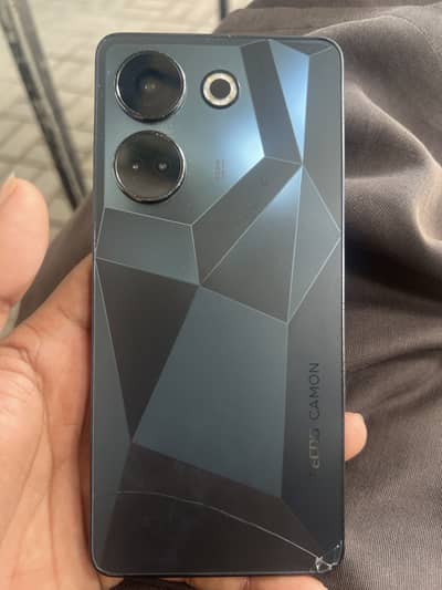 Techno camon 20