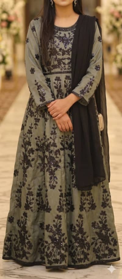 Formal Party Wear Grey & Black Maxi - Like Brand New