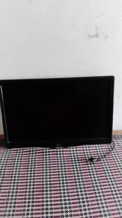 22 inch LCD