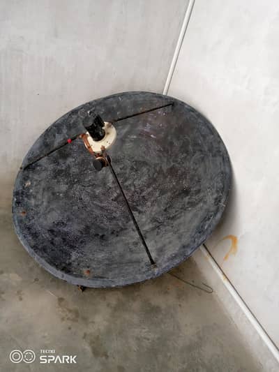 Dish 4 feet with complete set receiver