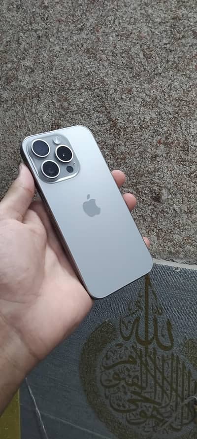 iPhone 15 pro  non pta