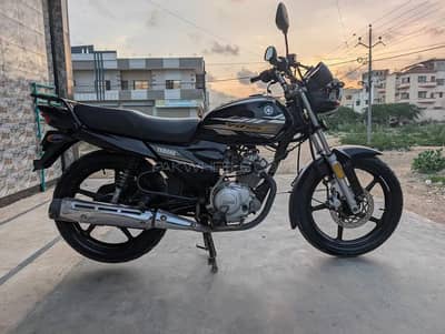 I'm selling my ybz DX 125 in an original condition.