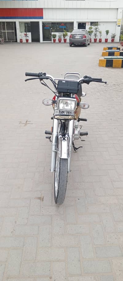 Honda CG 125 self start Golden edition