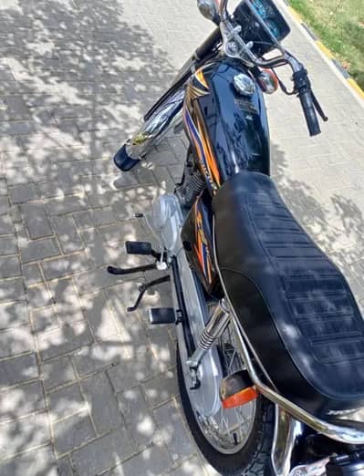 Honda 125 call _ +03102729869