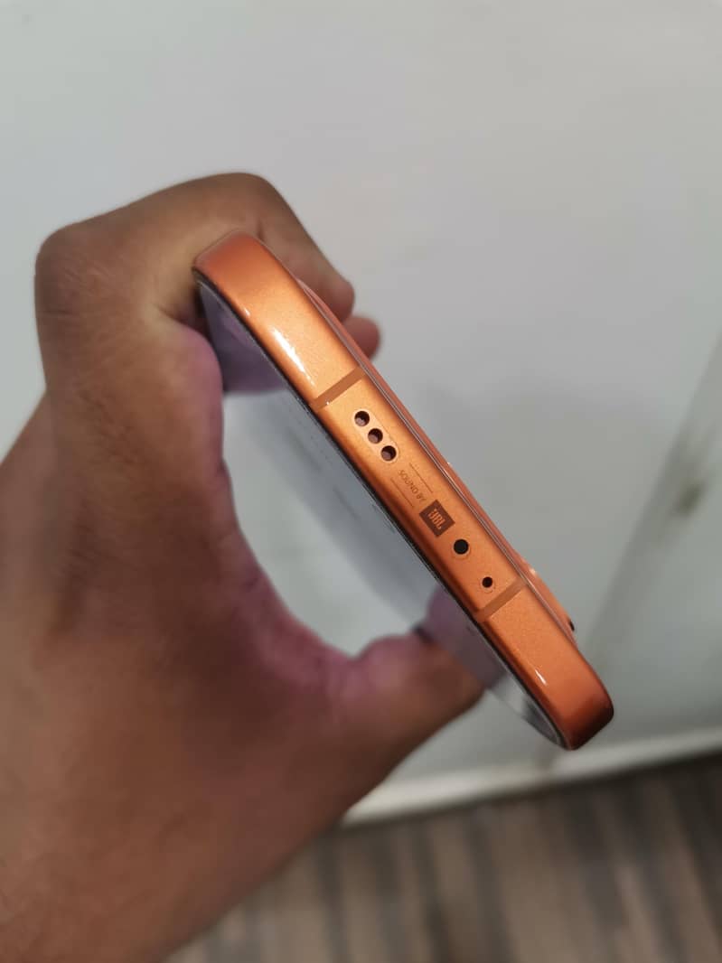 INFINIX NOTE 60 PRO 4