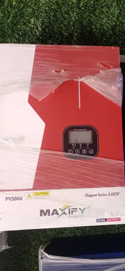 hybrid inverter ( pv 5000 ) 3.6kw new condition opposed. stat bank