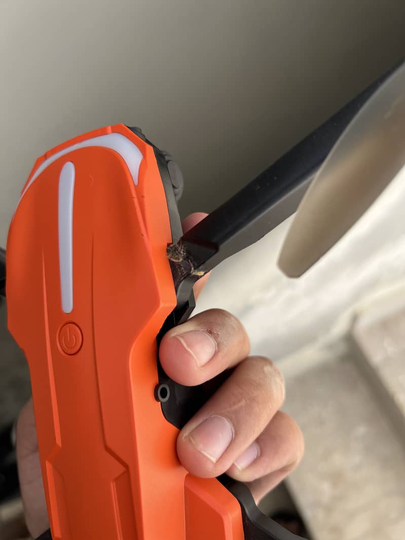 RG 100 double camera drone 2