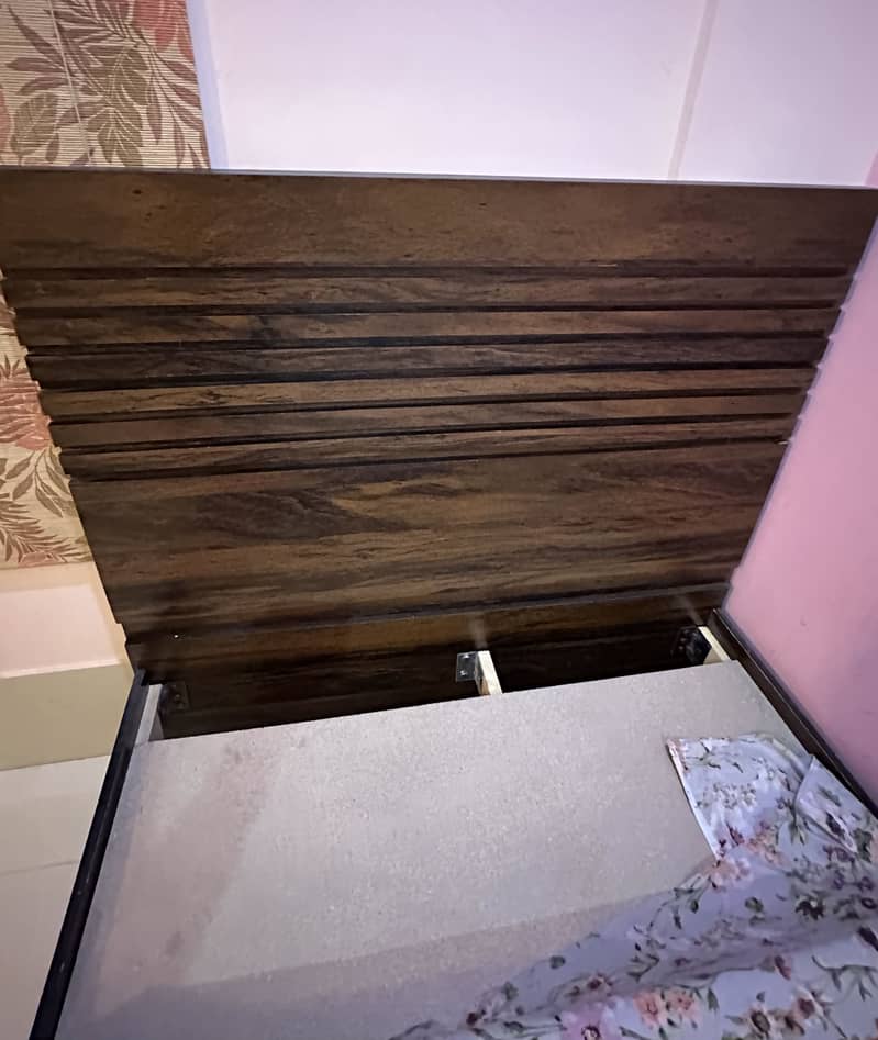 Single bed (WITHOUT MATTRESS) 2