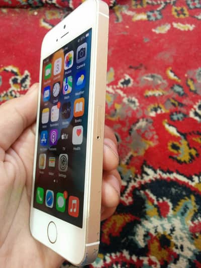 Iphone 5se gold