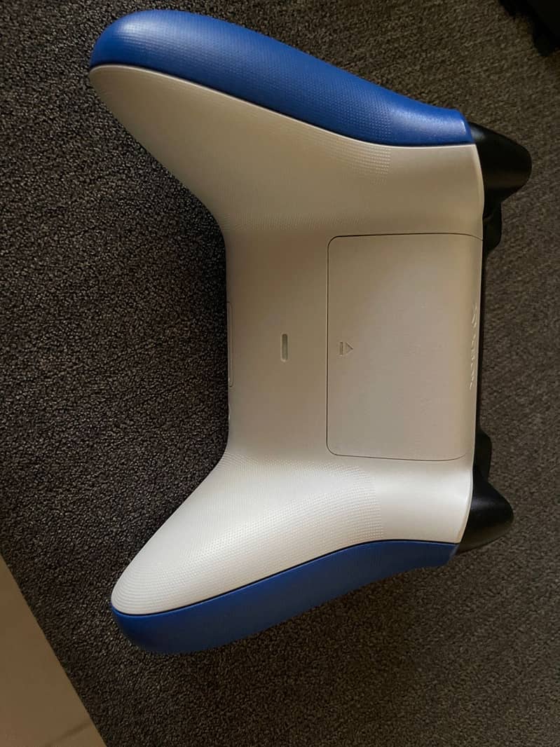 Xbox series X 2 controller box 3