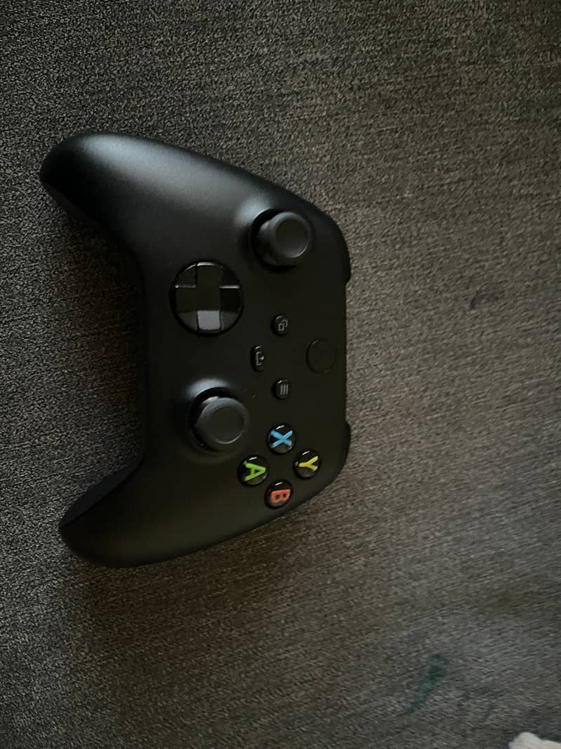 Xbox series X 2 controller box 4