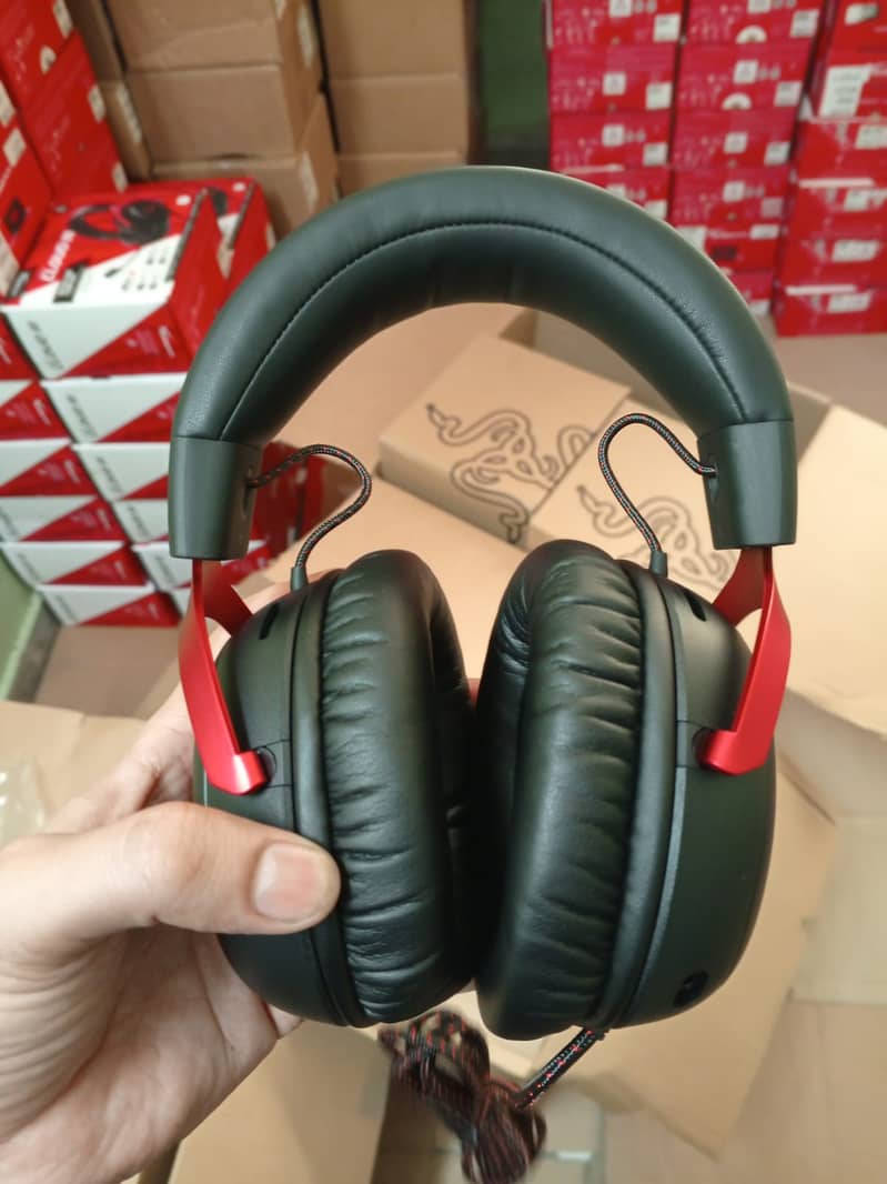 HyperX Cloud 3 Wired & Wireless Gaming Headphones - New Box Packed 2