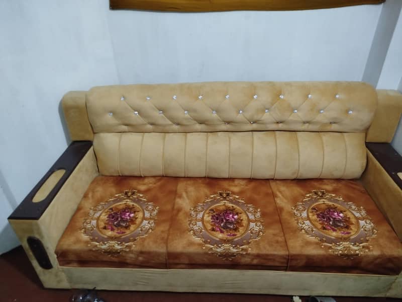 Sofa 2 month use 4