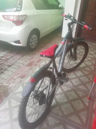 cycle lmoniyam ki hai use nai ki new hai