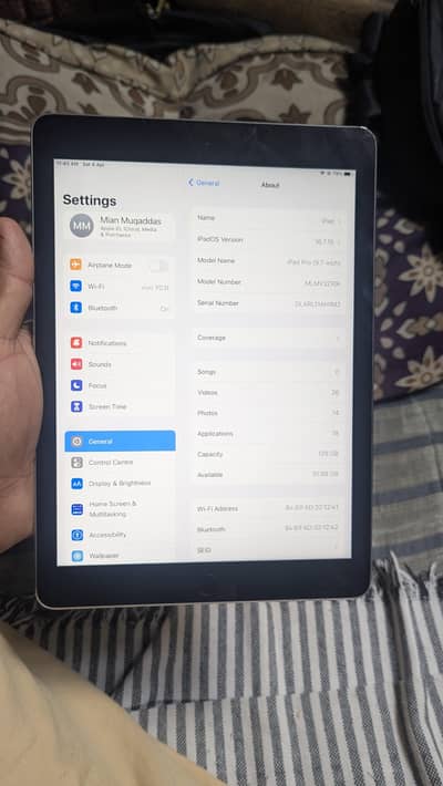 Apple iPad Pro 9.7-inch 128GB - Clean Condition with Box & Charger