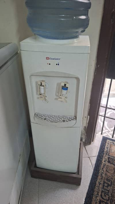 Dawlance water dispenser