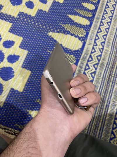 Samsung Galaxy J7 max