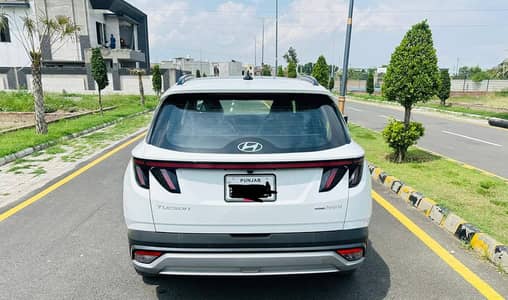 Total geniun 2400 km driven