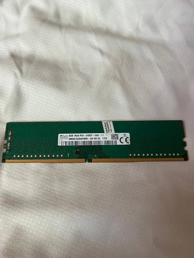 Selling ddr4 single stick 8gb ram 2400mhz