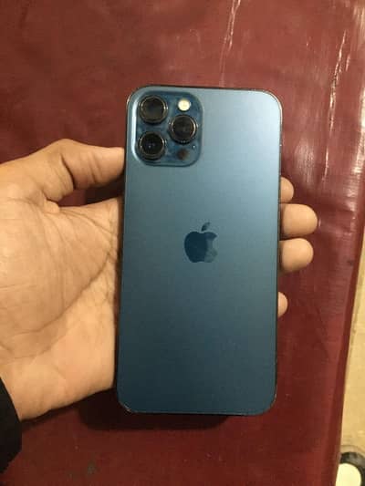 iphone 1 2 pro MAX Blue color