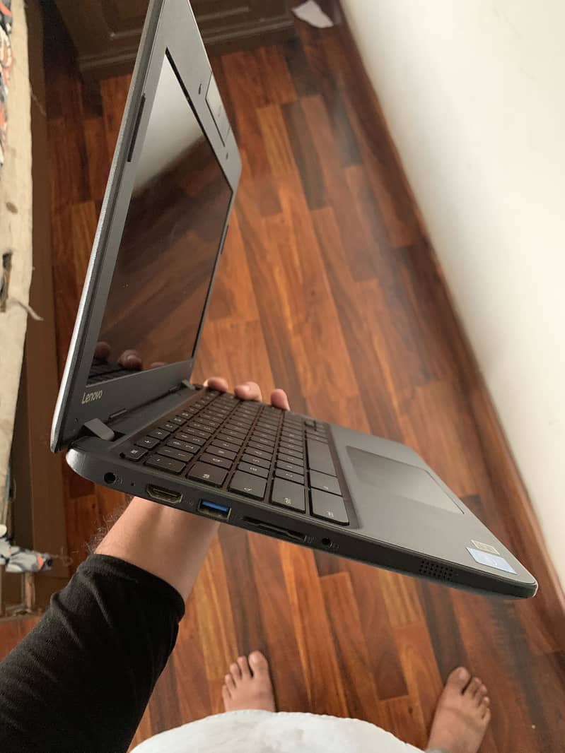 Chromebook 0