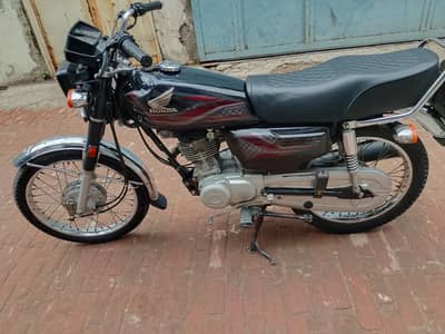 Honda CG 125 | Model 2024 | 5214 KM Use Bike | 125 Honda Urgent Sale