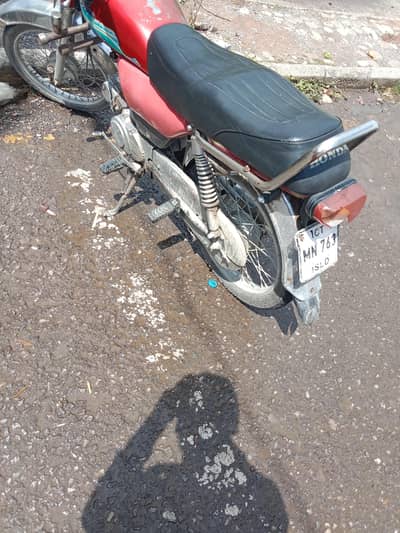 hero motor bike good condition 10/10 engine ok