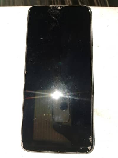 No falt 4.64 box and charger demand 12000 call me fast all ok