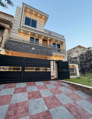 30*60 7 marla brandnew solid house for sale in G-13 Islamabad