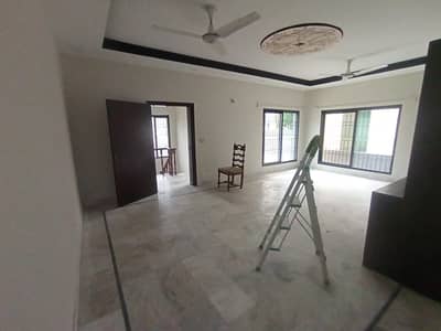 Good Location 1 Kanal Upper Portion Available For Rent In DHA Lahore Phase 4 Block BB