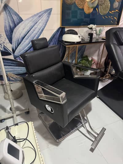 Hair Cutting Chair