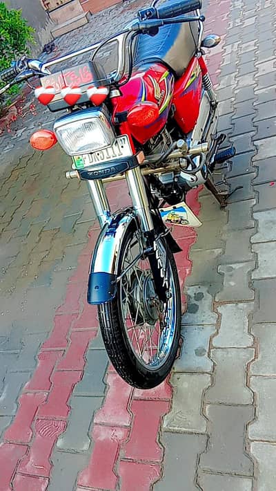 Aik Adad 125 Honda