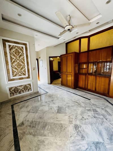 Best Options Upper Portion Is Available For rent In DHA Phase 4 - Block AA